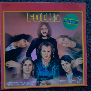 Focus - Moving Waves