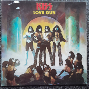 Kiss - Love Gun